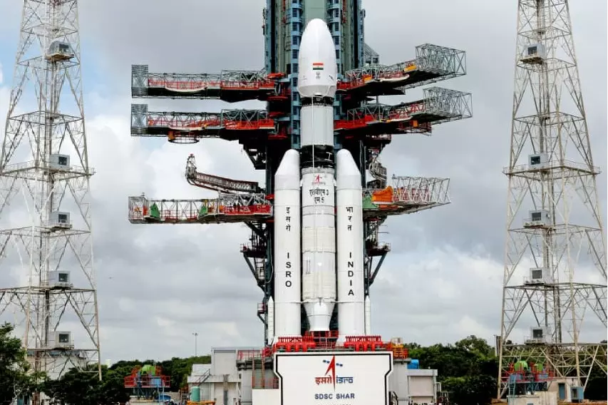 स्वदेशी जीसैट-7आर लॉन्च से नौसेना को अंतरिक्ष में मिलेगी बड़ी बढ़त स्वदेशी जीसैट-7आर लॉन्च से नौसेना को अंतरिक्ष में मिलेगी बड़ी बढ़त