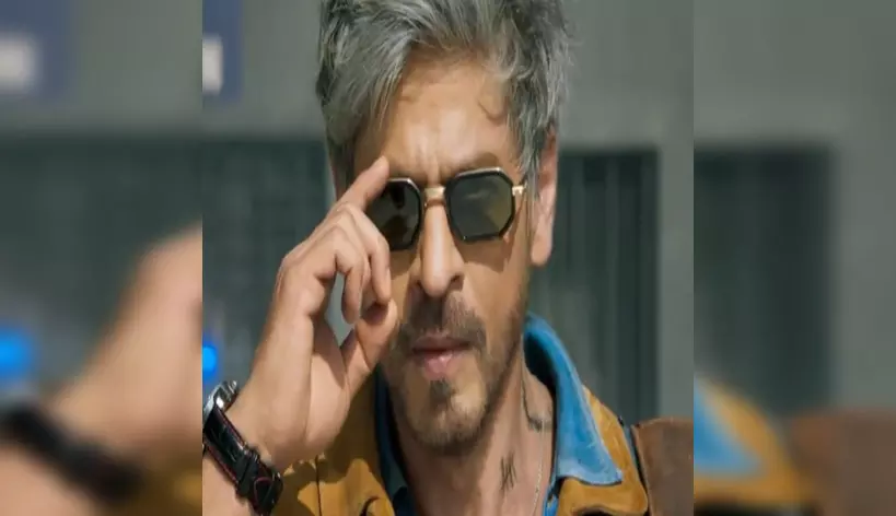 डर नहीं, दहशत हूं, बर्थडे पर शाहरुख खान ने फैंस को दिया बड़ा तोहफा, किंग की धमाकेदार झलक डर नहीं, दहशत हूं, बर्थडे पर शाहरुख खान ने फैंस को दिया बड़ा तोहफा, किंग की धमाकेदार झलक