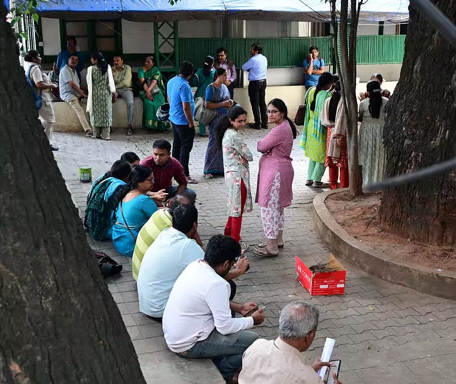 EPFO एम्प्लॉइज सोसाइटी में फंड के गबन के आरोप: CEO के खिलाफ FIR दर्ज EPFO एम्प्लॉइज सोसाइटी में फंड के गबन के आरोप: CEO के खिलाफ FIR दर्ज