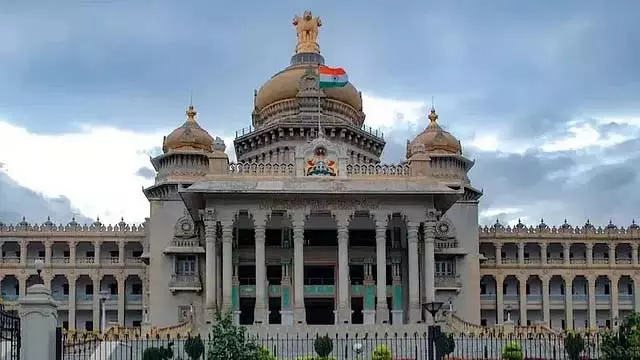 1500 करोड़ के ट्विन टावर प्रोजेक्ट में लोगों की दिलचस्पी नहीं; प्लान रद्द होने की संभावना है 1500 करोड़ के ट्विन टावर प्रोजेक्ट में लोगों की दिलचस्पी नहीं; प्लान रद्द होने की संभावना है