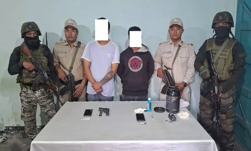 Manipur: हथियार और गोला-बारूद के साथ 9 उग्रवादी गिरफ्तार Manipur: हथियार और गोला-बारूद के साथ 9 उग्रवादी गिरफ्तार