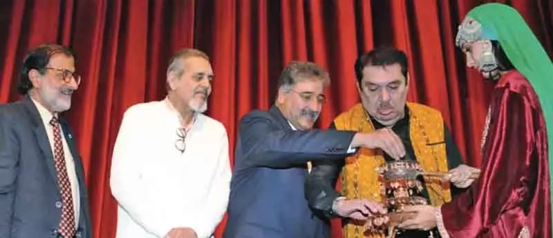 5वें Kashmir विश्व फिल्म महोत्सव का उद्घाटन 5वें Kashmir विश्व फिल्म महोत्सव का उद्घाटन