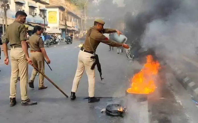Gummat में दुकानदारों ने यातायात अभियान के खिलाफ किया प्रदर्शन Gummat में दुकानदारों ने यातायात अभियान के खिलाफ किया प्रदर्शन