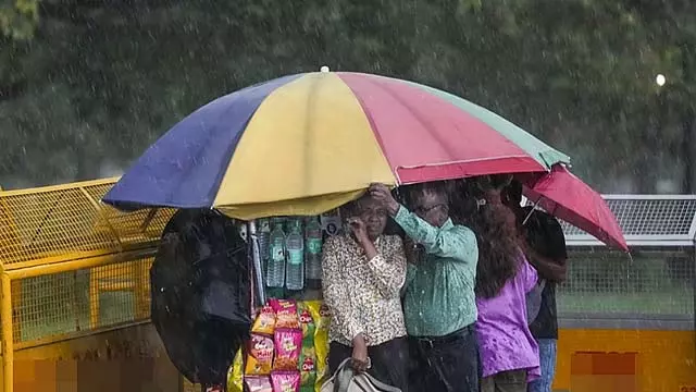 Tamil Nadu में 8 नवंबर तक बारिश की संभावना है Tamil Nadu में 8 नवंबर तक बारिश की संभावना है