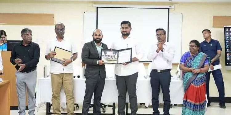 Bhubaneswar उच्च शिक्षा के विकास के लिए शैक्षणिक नेतृत्व महत्वपूर्ण: मंत्री Bhubaneswar उच्च शिक्षा के विकास के लिए शैक्षणिक नेतृत्व महत्वपूर्ण: मंत्री