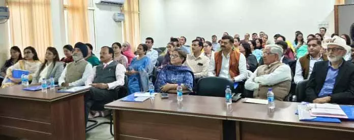डिजाइन योर डिग्री पहल को बढ़ावा देने के लिए JU में प्रिंसिपलों की बैठक आयोजित डिजाइन योर डिग्री पहल को बढ़ावा देने के लिए JU में प्रिंसिपलों की बैठक आयोजित