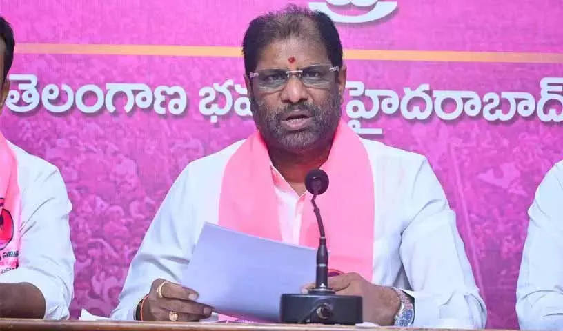 BRS ने मनुगुरु कार्यालय पर हमले के लिए कांग्रेस कार्यकर्ताओं के खिलाफ कार्रवाई की मांग की BRS ने मनुगुरु कार्यालय पर हमले के लिए कांग्रेस कार्यकर्ताओं के खिलाफ कार्रवाई की मांग की