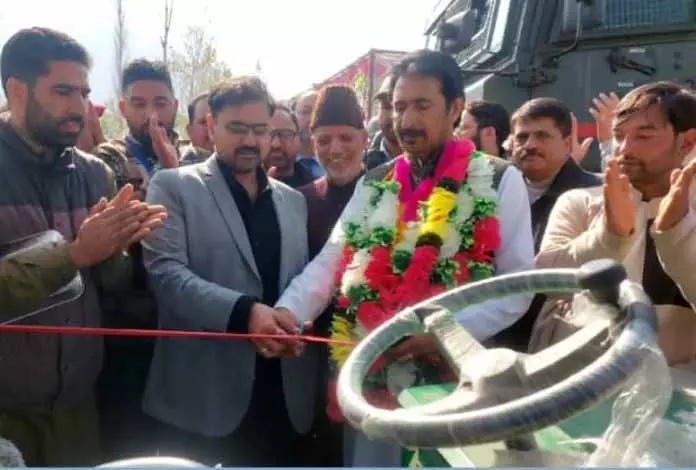 ANANTNAG: सतीश ने खेल मैदान के उन्नयन का शिलान्यास किया ANANTNAG: सतीश ने खेल मैदान के उन्नयन का शिलान्यास किया