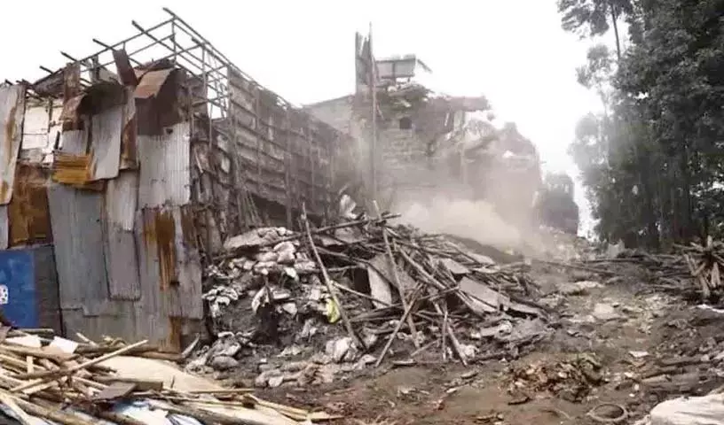Western Kenya में भारी बारिश और भूस्खलन से 21 लोगों की मौत Western Kenya में भारी बारिश और भूस्खलन से 21 लोगों की मौत