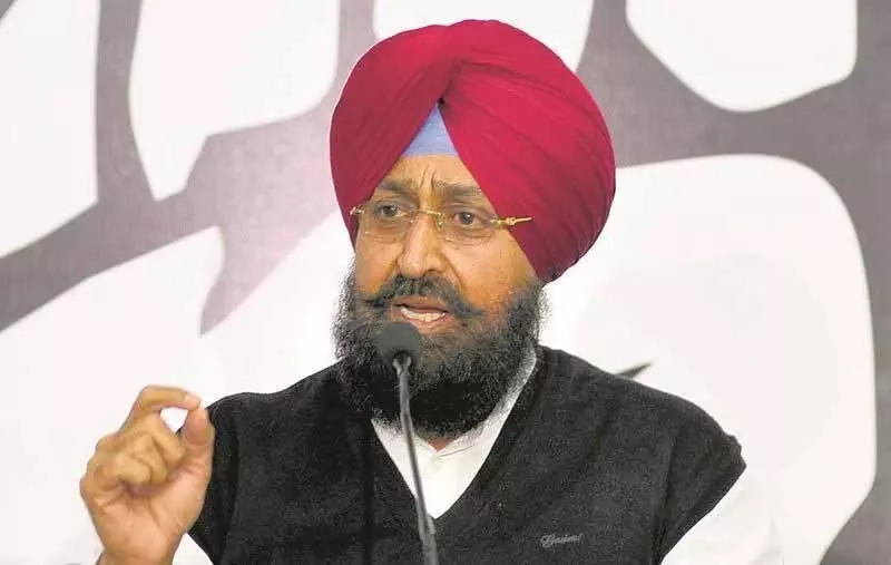 बाजवा ने वोट मांगने वाले दौरे को लेकर CM Mann पर निशाना साधा बाजवा ने वोट मांगने वाले दौरे को लेकर CM Mann पर निशाना साधा