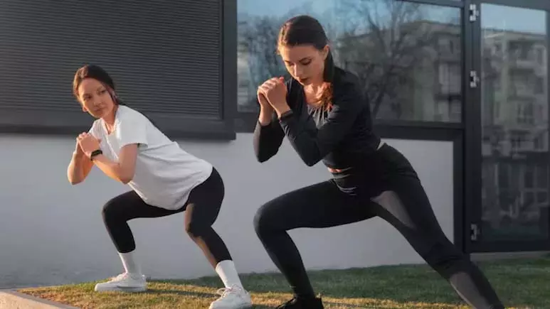 5 मिनट में स्ट्रॉन्ग और फ्लेक्सिबल बनने का आसान Routine 5 मिनट में स्ट्रॉन्ग और फ्लेक्सिबल बनने का आसान Routine