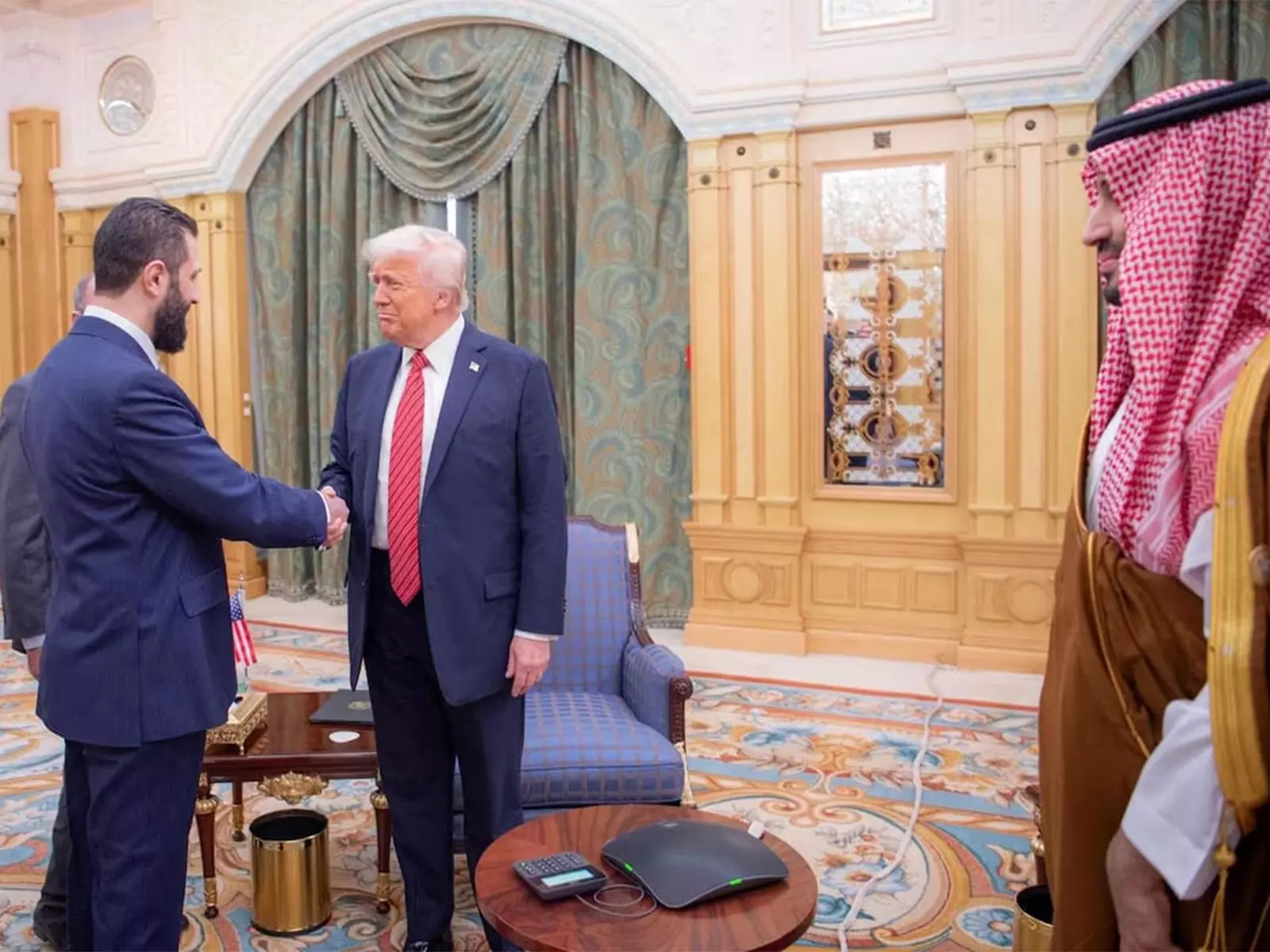 Trump 80 वर्षों में पहली बार व्हाइट हाउस में सीरिया के अल-शरा की मेजबानी करेंगे Trump 80 वर्षों में पहली बार व्हाइट हाउस में सीरिया के अल-शरा की मेजबानी करेंगे