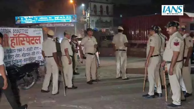ऑटो ड्राइवर की हत्या, ब्रिजपुरी पुलिया के पास मिला शव ऑटो ड्राइवर की हत्या, ब्रिजपुरी पुलिया के पास मिला शव