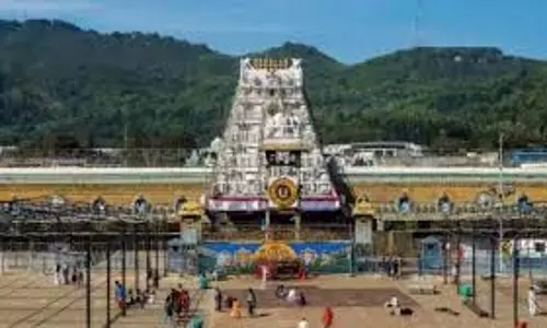 धर्म: श्रीकाकुलम का वेंकटेश्वर स्वामी मंदिर कैसे तिरुमाला के तिरुपति मंदिर से है अलग