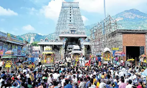 Karthigai दीपम त्योहार के लिए 4,764 बसें चल रही है Karthigai दीपम त्योहार के लिए 4,764 बसें चल रही है