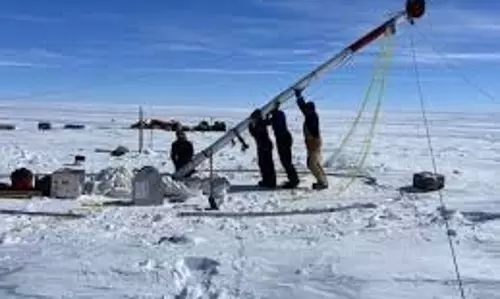 Science: Arctic Ice के नीचे वो क्या है जिससे डरे वैज्ञानिक Science: Arctic Ice के नीचे वो क्या है जिससे डरे वैज्ञानिक