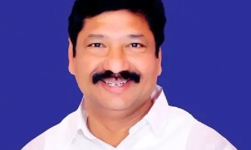 YSRCP नेता जोगी रमेश नकली शराब मामले में गिरफ्तार