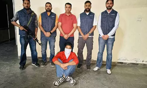 Punjab: बठिंडा में वांछित अपराधी गिरफ्तार, पिस्तौल जब्त Punjab: बठिंडा में वांछित अपराधी गिरफ्तार, पिस्तौल जब्त