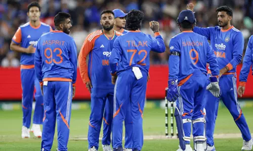 IND vs AUS तीसरा टी20 मैच: भारत ने टॉस जीतकर चुनी गेंदबाजी, प्लेइंग इलेवन में तीन बदलाव IND vs AUS तीसरा टी20 मैच: भारत ने टॉस जीतकर चुनी गेंदबाजी, प्लेइंग इलेवन में तीन बदलाव
