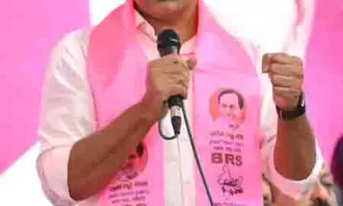 KTR ने तेलंगाना के CM से सेना पर ‘अपमानजनक’ टिप्पणी को लेकर मांगी माफी KTR ने तेलंगाना के CM से सेना पर ‘अपमानजनक’ टिप्पणी को लेकर मांगी माफी