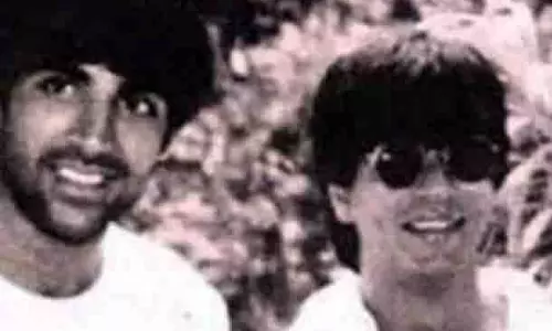 Akshay Kumar ने शाहरुख खान को जन्मदिन की मजेदार बधाई दी Akshay Kumar ने शाहरुख खान को जन्मदिन की मजेदार बधाई दी