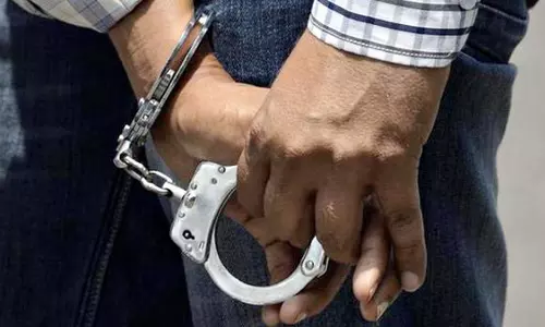 SI भर्ती घोटाले का मुख्य आरोपी नेपाल बॉर्डर से गिरफ्तार, पूछताछ में जुटी पुलिस SI भर्ती घोटाले का मुख्य आरोपी नेपाल बॉर्डर से गिरफ्तार, पूछताछ में जुटी पुलिस