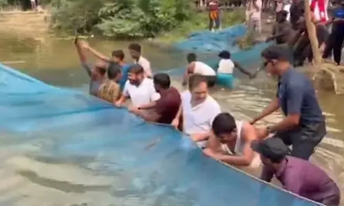 Rahul Gandhi चुनाव प्रचार के बीच बिहार में मछली पकड़ने गए
