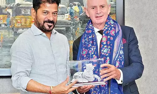Telangana : कनाडा के उच्चायुक्त, फ्रांसीसी महावाणिज्य दूत ने मुख्यमंत्री से मुलाकात की
