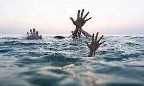 दुखद घटना.. समुद्र तट पर नहाते समय तीन inter के छात्रों की मौत