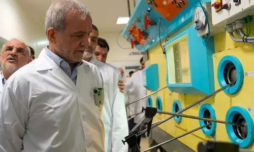 Iran के राष्ट्रपति ने कहा कि तेहरान अपनी परमाणु सुविधाओं का पुनर्निर्माण करेगा