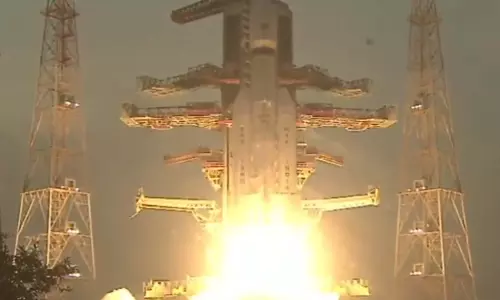 ISRO ने अपना बाहुबली सैटेलाइट लॉन्च किया, क्या है मिशन की खासियत? ISRO ने अपना बाहुबली सैटेलाइट लॉन्च किया, क्या है मिशन की खासियत?