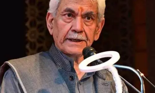 LG ने राजभवन में 13 राज्यों और केंद्र शासित प्रदेशों के स्थापना दिवस समारोह में भाग लिया LG ने राजभवन में 13 राज्यों और केंद्र शासित प्रदेशों के स्थापना दिवस समारोह में भाग लिया