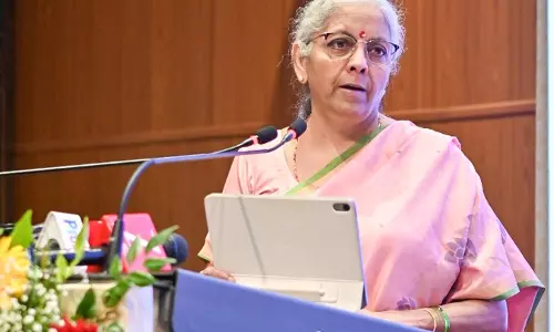 GST घटने का असर, अक्टूबर में कार बिक्री में ऐतिहासिक वृद्धि: सीतारमण