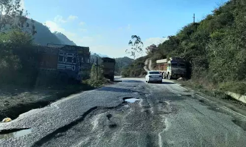 Shimla-Bilaspur Road की स्थिति पर हाईकोर्ट ने मांगी रिपोर्ट