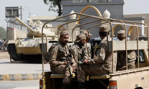 Balochistan में पाकिस्तानी सेना द्वारा कथित तौर पर प्रताड़ित किए जाने के बाद महिला की मौत