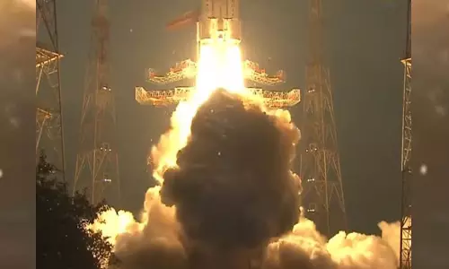 ISRO ने भारतीय नौसेना का सबसे भारी कम्युनिकेशन सैटेलाइट GSAT 7R किया लॉन्च ISRO ने भारतीय नौसेना का सबसे भारी कम्युनिकेशन सैटेलाइट GSAT 7R किया लॉन्च