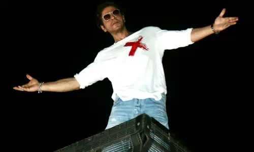 Shah Rukh Khan : फैंस की लाखों दिलों में हमेशा जीवित रहेंगे किंग खान
