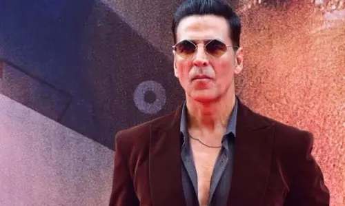 Akshay Kumar की मेहनत और डिसिप्लिन की चिन्नी प्रकाश ने की तारीफ Akshay Kumar की मेहनत और डिसिप्लिन की चिन्नी प्रकाश ने की तारीफ