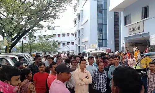 Tulkalam Gangarampur अस्पताल पर बीमार मरीज को गलत ब्लड ग्रुप देने का आरोप Tulkalam Gangarampur अस्पताल पर बीमार मरीज को गलत ब्लड ग्रुप देने का आरोप