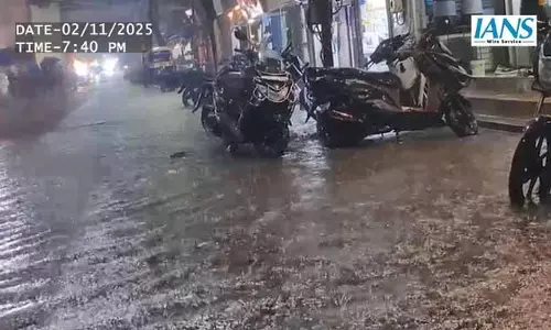 भिवंडी में झमाझम बारिश से जनजीवन प्रभावित, कई इलाकों में जलभराव भिवंडी में झमाझम बारिश से जनजीवन प्रभावित, कई इलाकों में जलभराव