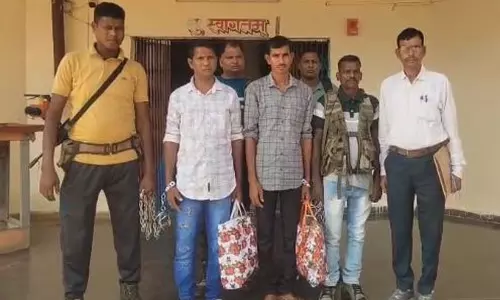 एर्राबोर पुलिस की बड़ी कार्रवाई, दो नक्सल सप्लायर गिरफ्तार