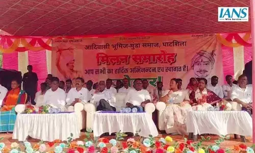 घाटशिला में पूर्व मुख्यमंत्री चंपई सोरेन का हमला घाटशिला में पूर्व मुख्यमंत्री चंपई सोरेन का हमला