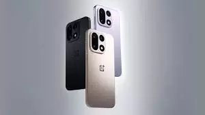 iQOO 15 Vs OnePlus 15: डिस्प्ले, कैमरा, बैटरी और परफॉर्मेंस के मामले में किसमें है ज्यादा दम iQOO 15 Vs OnePlus 15: डिस्प्ले, कैमरा, बैटरी और परफॉर्मेंस के मामले में किसमें है ज्यादा दम