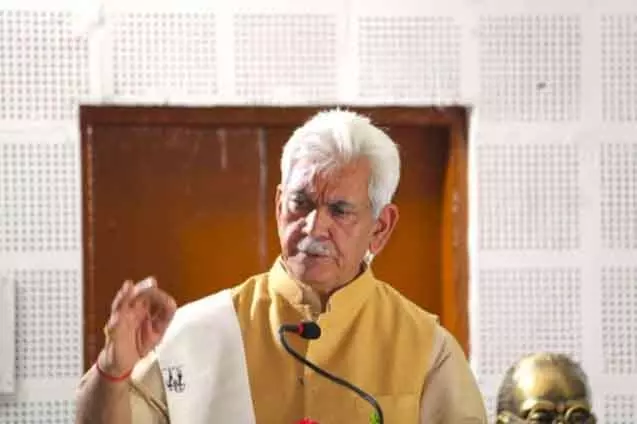 कश्मीर मैराथन से जम्मू-कश्मीर में पर्यटन को बढ़ावा मिलेगा: एलजी सिन्हा कश्मीर मैराथन से जम्मू-कश्मीर में पर्यटन को बढ़ावा मिलेगा: एलजी सिन्हा
