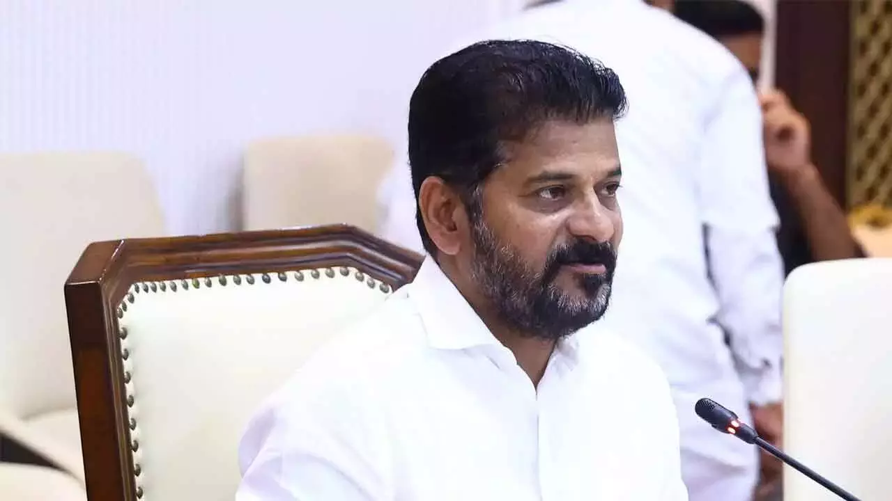 तेलंगाना के मुख्यमंत्री रेवंत रेड्डी ने अंतरराष्ट्रीय स्तर की मांग की तेलंगाना के मुख्यमंत्री रेवंत रेड्डी ने अंतरराष्ट्रीय स्तर की मांग की