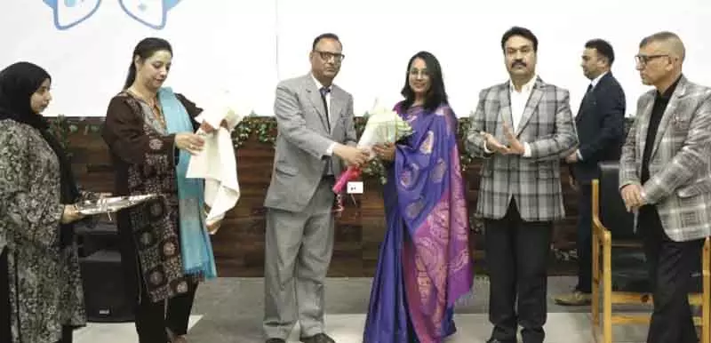 GMC Baramulla में श्वसन निदान में विशेषज्ञों ने नई सीमाओं पर प्रकाश डाला GMC Baramulla में श्वसन निदान में विशेषज्ञों ने नई सीमाओं पर प्रकाश डाला