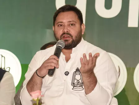 तेजस्वी यादव का दावा, बिहार में एनडीए नीतीश कुमार को नहीं बनाएगी मुख्यमंत्री तेजस्वी यादव का दावा, बिहार में एनडीए नीतीश कुमार को नहीं बनाएगी मुख्यमंत्री