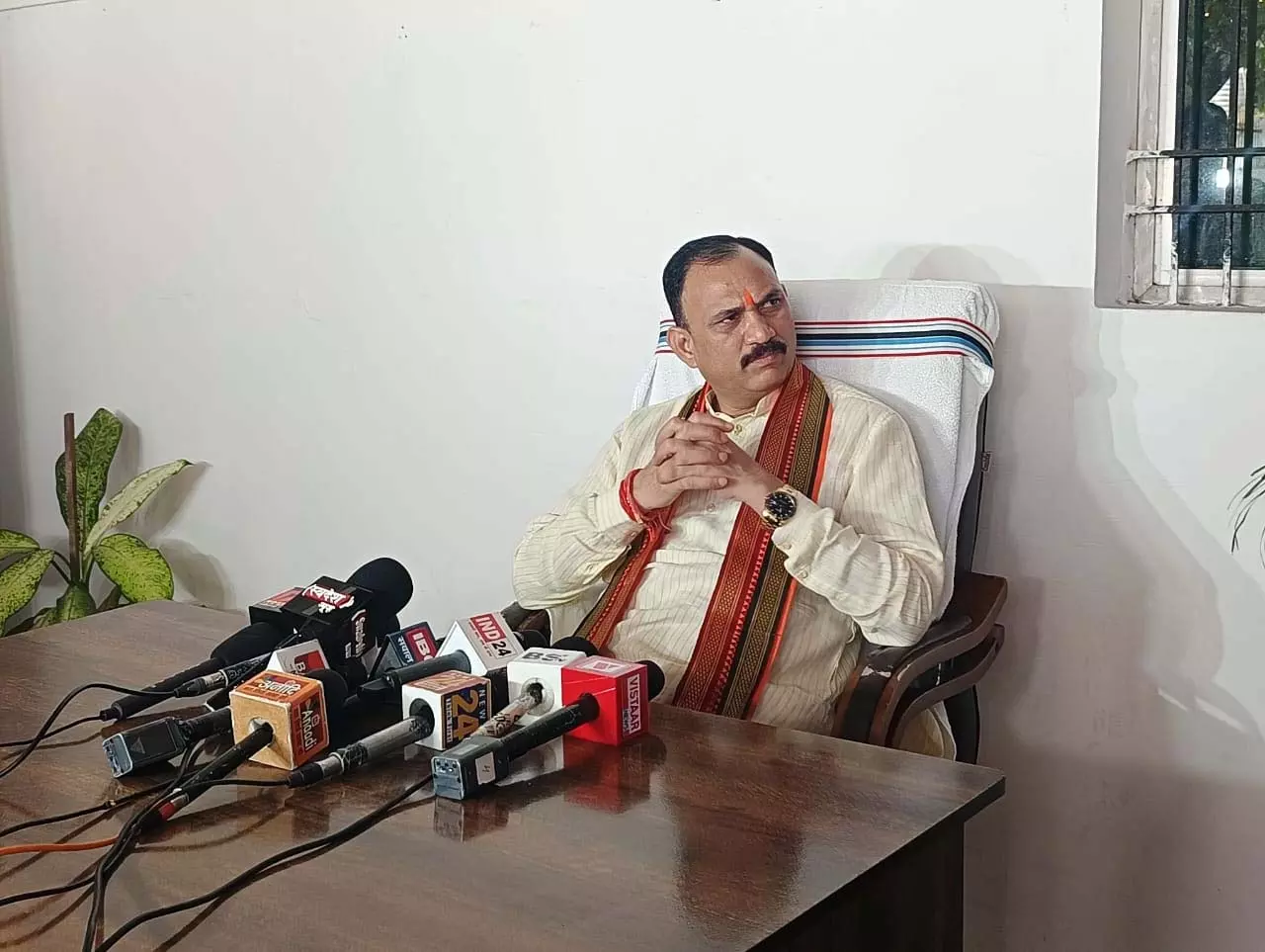 अमानक दवा की सप्लाई का मामला, स्वास्थ्य मंत्री का बड़ा बयान आया अमानक दवा की सप्लाई का मामला, स्वास्थ्य मंत्री का बड़ा बयान आया