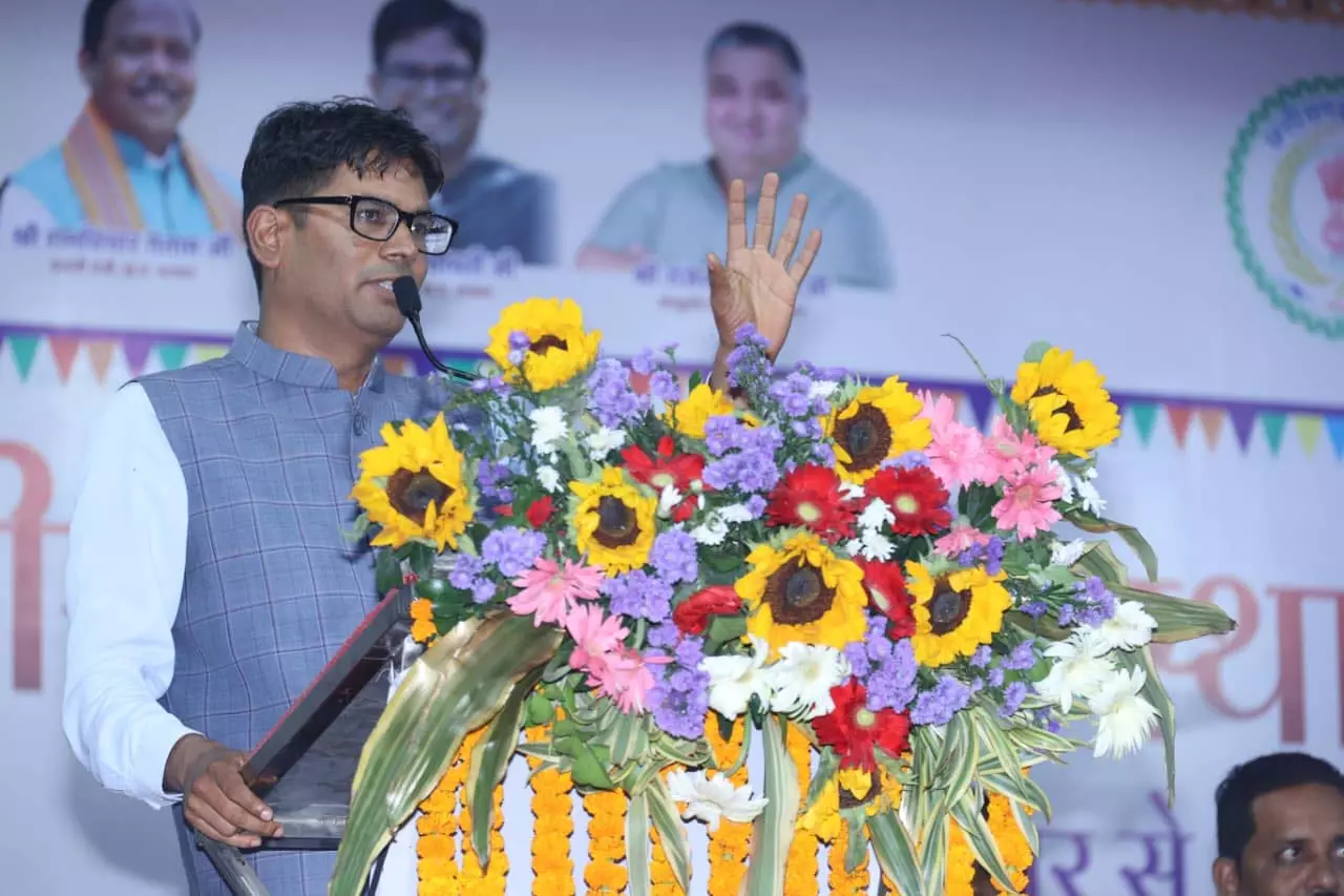 राज्य निर्माण के बाद छत्तीसगढ़ तेजी से विकास के पथ पर है अग्रसर : वित्तमंत्री ओपी चौधरी राज्य निर्माण के बाद छत्तीसगढ़ तेजी से विकास के पथ पर है अग्रसर : वित्तमंत्री ओपी चौधरी