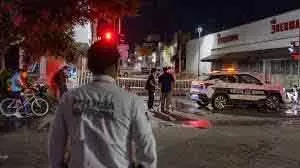 मेक्सिको में आग और विस्फोट में 23 की मौत मेक्सिको में आग और विस्फोट में 23 की मौत